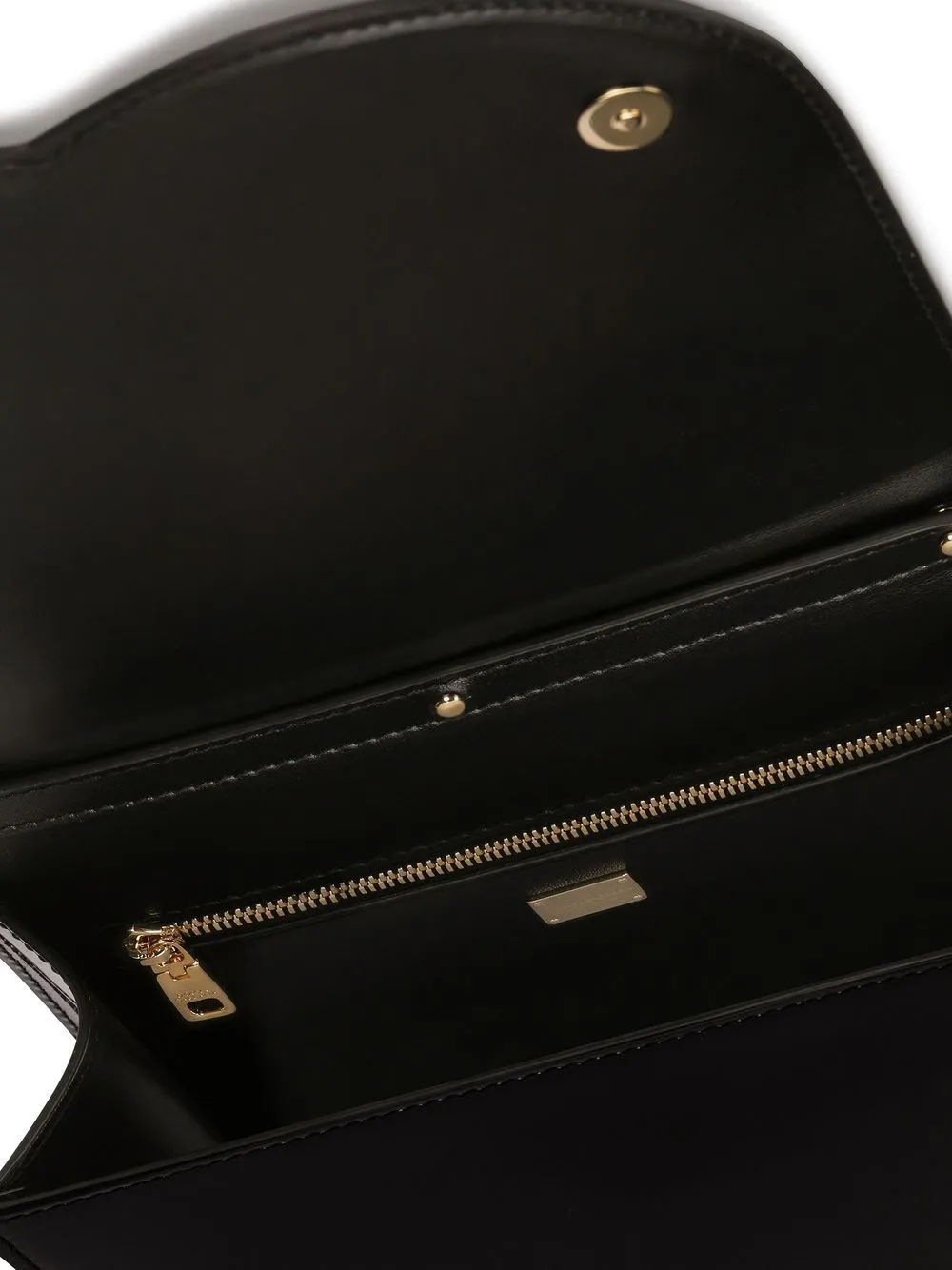 BLACK PATENT LEATHER SHOULDER BAG