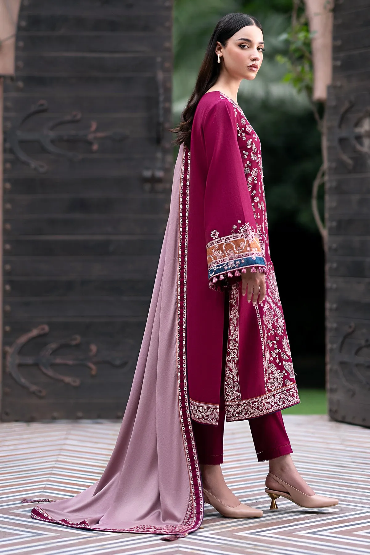 EMBROIDERED KHADDAR RTW-1140