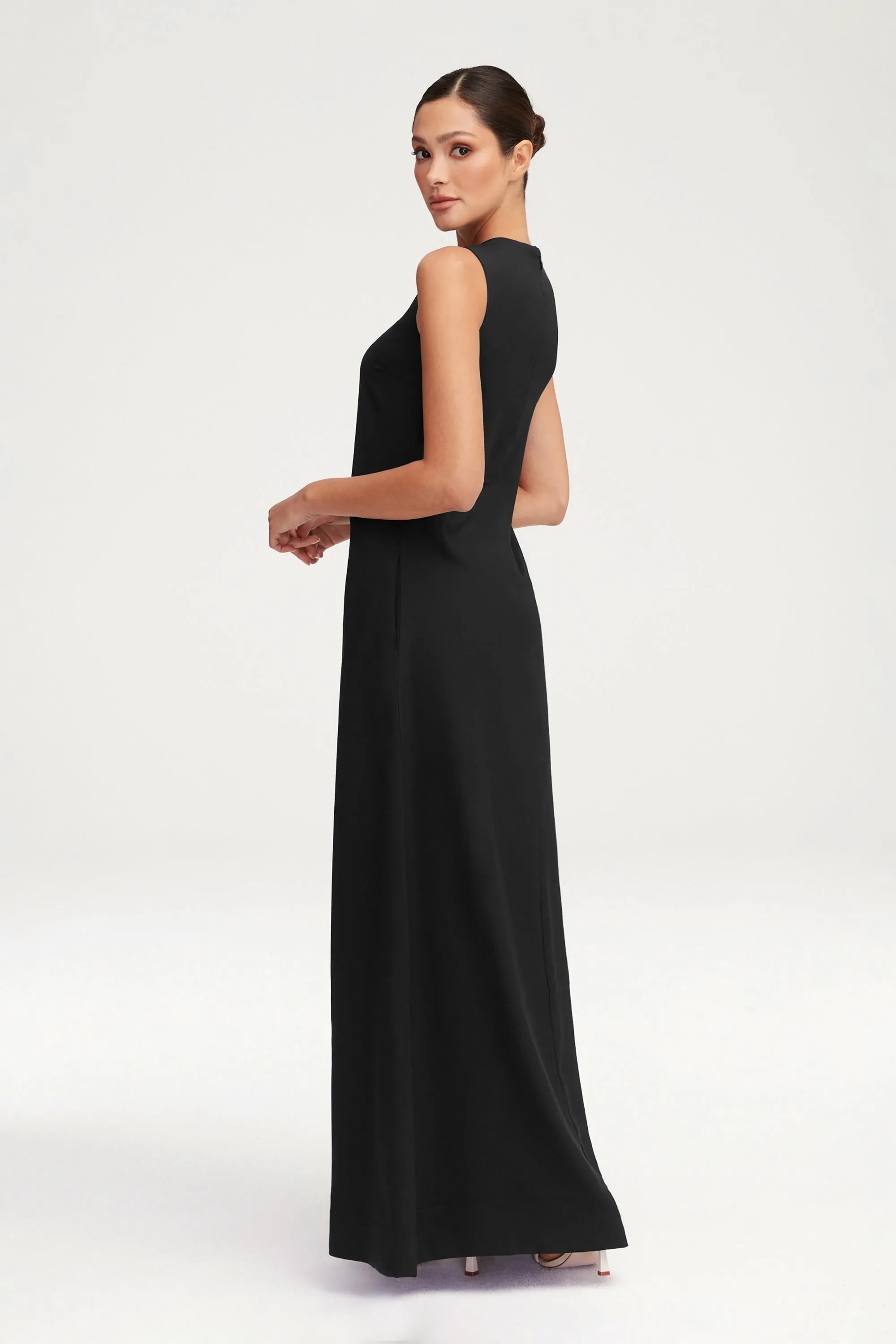 Essential Sleeveless Maxi Slip Dress - Black