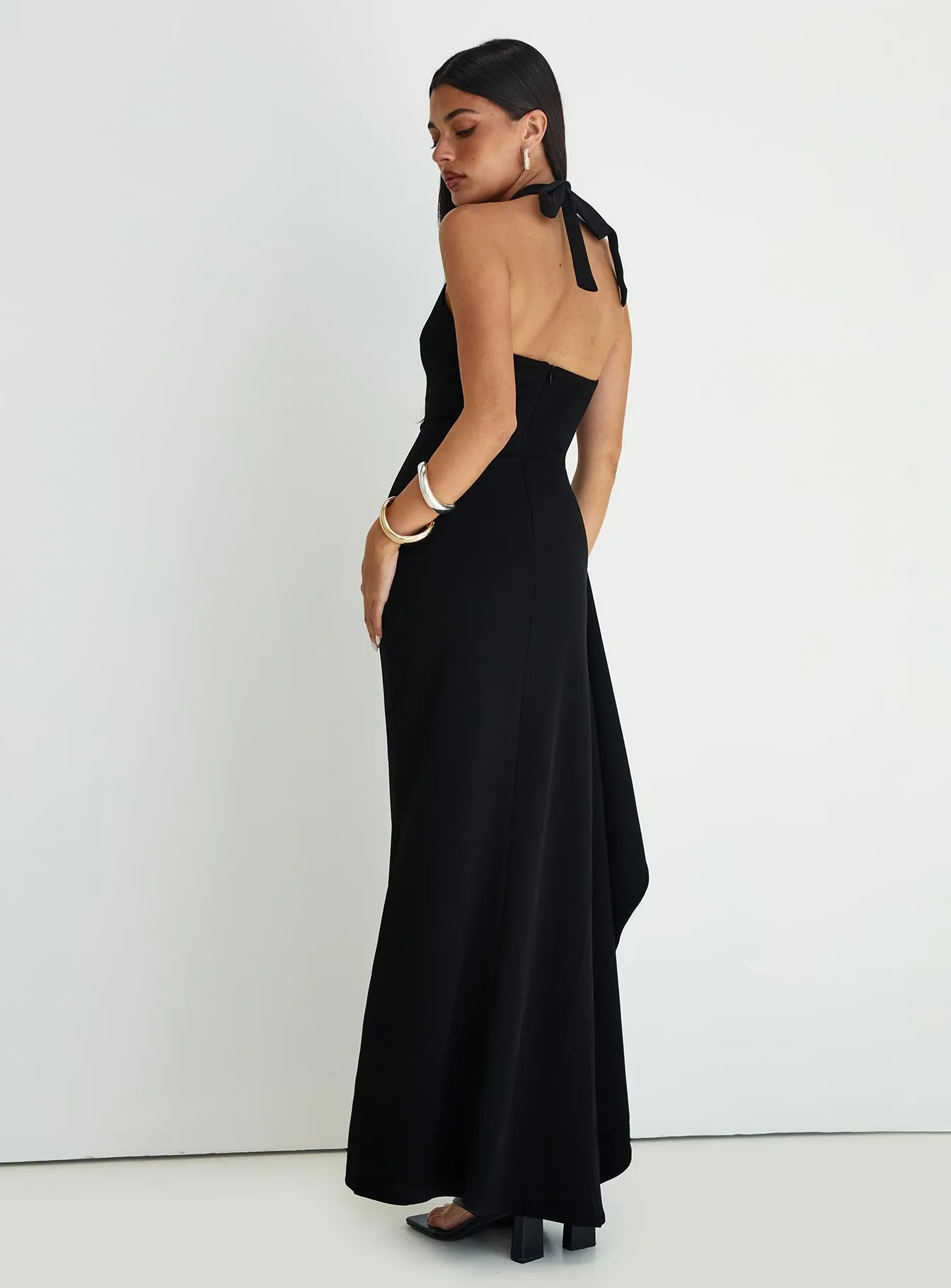 Guisefene Halter Maxi Dress Black