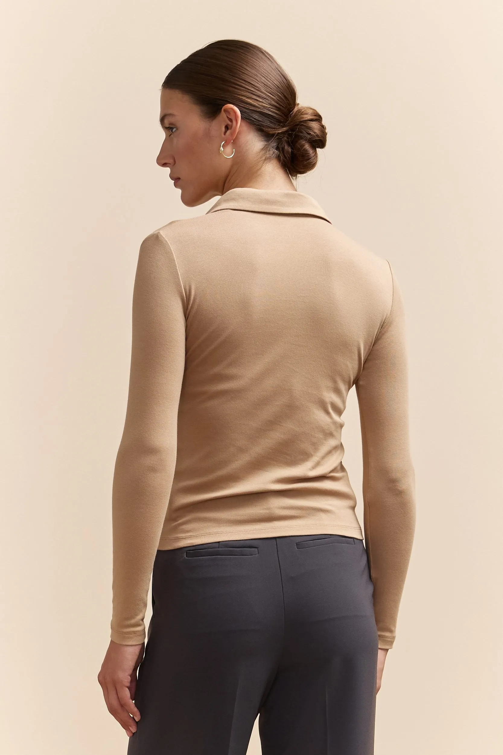 Ribbed top with polo collar